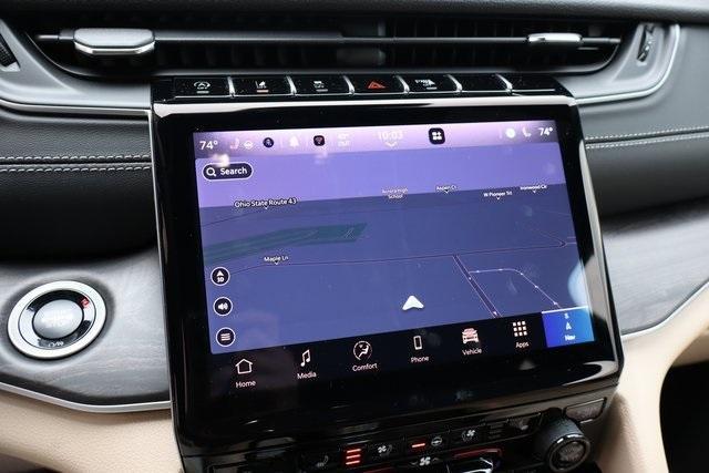 new 2025 Jeep Grand Cherokee car, priced at $48,391