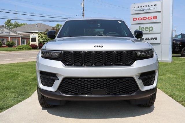 new 2025 Jeep Grand Cherokee car, priced at $42,518