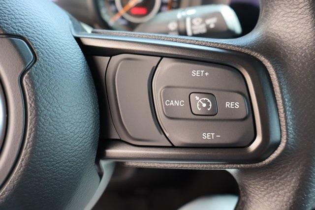 new 2025 Jeep Wrangler car, priced at $36,213
