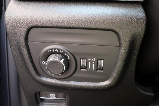 new 2025 Jeep Grand Cherokee L car, priced at $45,962