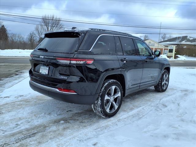 new 2024 Jeep Grand Cherokee car, priced at $43,890