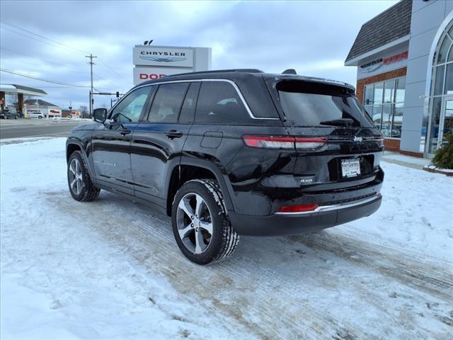 new 2024 Jeep Grand Cherokee car, priced at $43,890