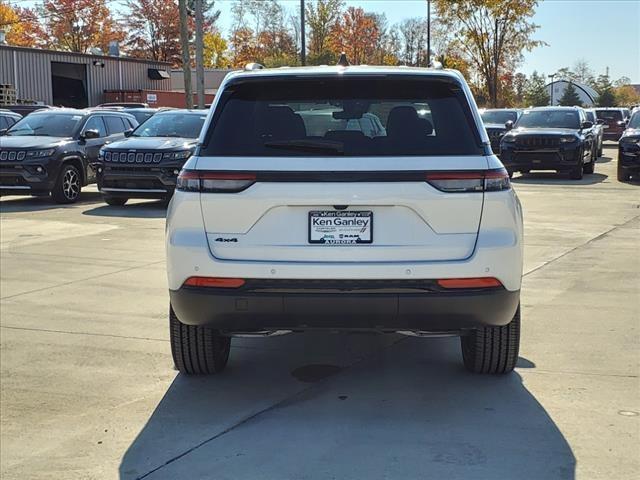 new 2025 Jeep Grand Cherokee car, priced at $46,267