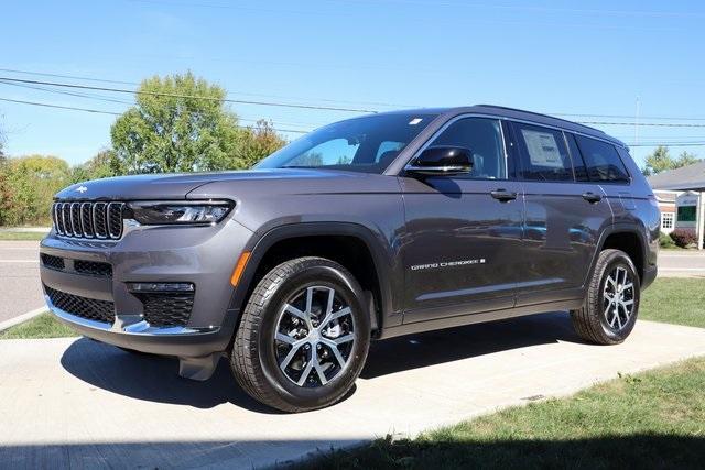 new 2025 Jeep Grand Cherokee L car, priced at $45,641