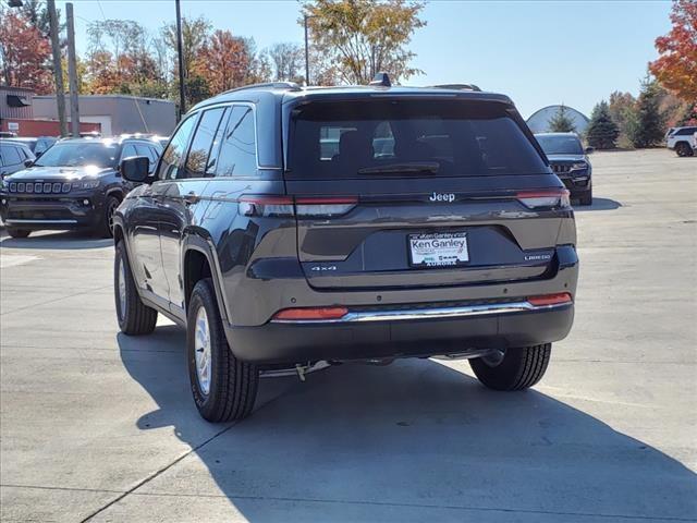 new 2025 Jeep Grand Cherokee car, priced at $38,663