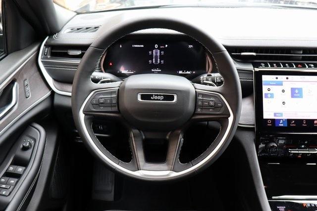 new 2025 Jeep Grand Cherokee car, priced at $43,431
