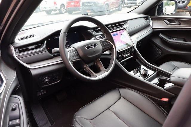 new 2025 Jeep Grand Cherokee car, priced at $43,431