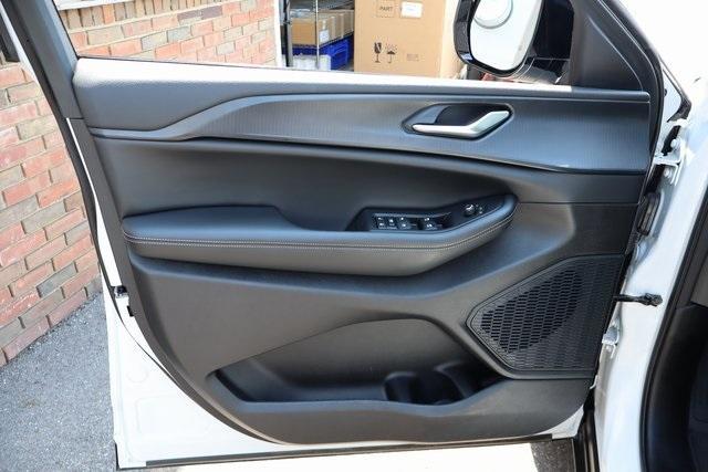 used 2024 Jeep Grand Cherokee car, priced at $36,500