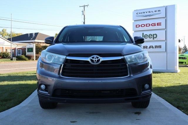 used 2015 Toyota Highlander car, priced at $14,900
