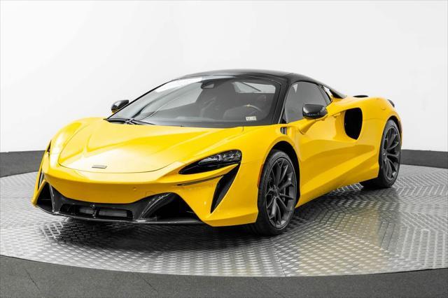 new 2025 McLaren Artura car, priced at $407,600