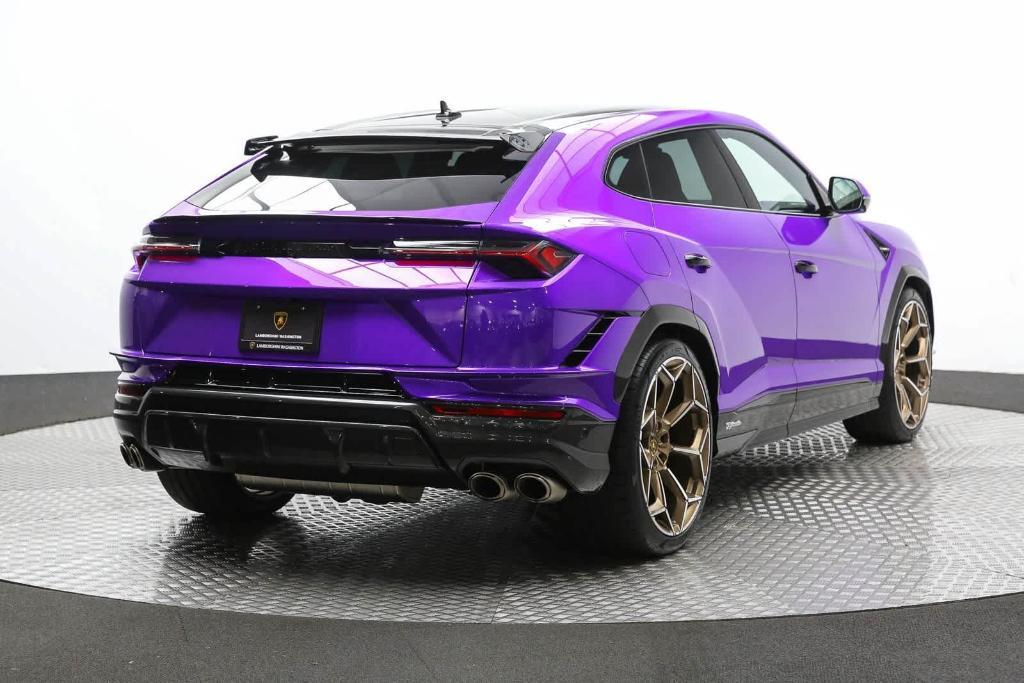 used 2023 Lamborghini Urus car, priced at $330,888