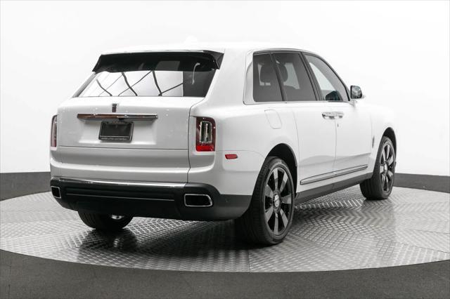 used 2022 Rolls-Royce Cullinan car, priced at $309,888