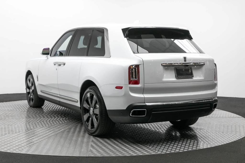 used 2022 Rolls-Royce Cullinan car, priced at $345,888