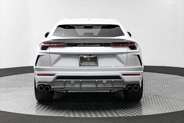 used 2021 Lamborghini Urus car, priced at $233,588