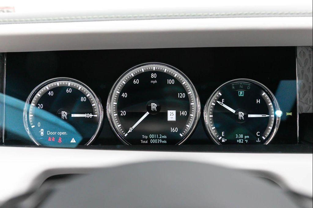 used 2024 Rolls-Royce Phantom car, priced at $999,999