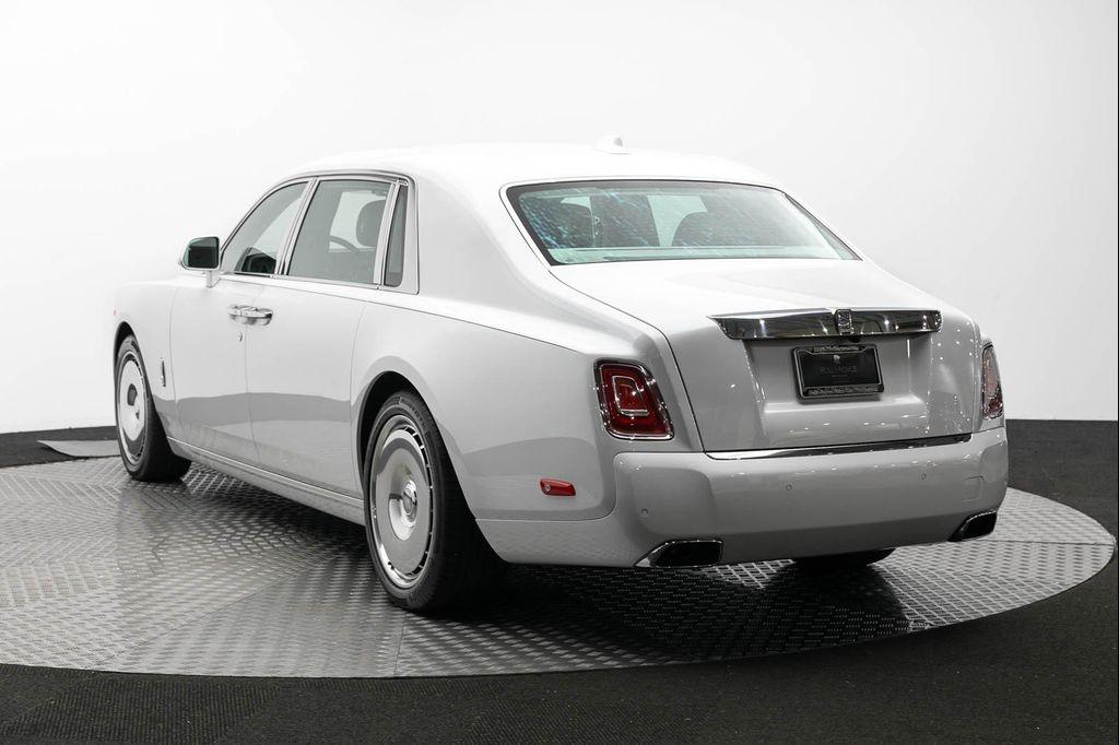 used 2024 Rolls-Royce Phantom car, priced at $999,999
