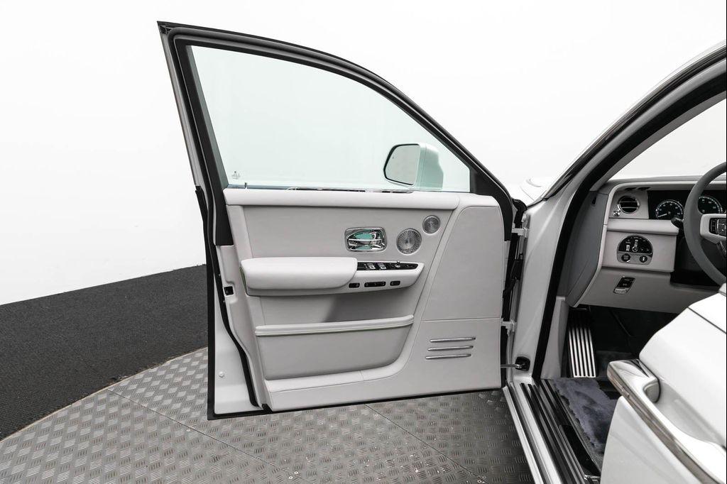 used 2024 Rolls-Royce Phantom car, priced at $999,999