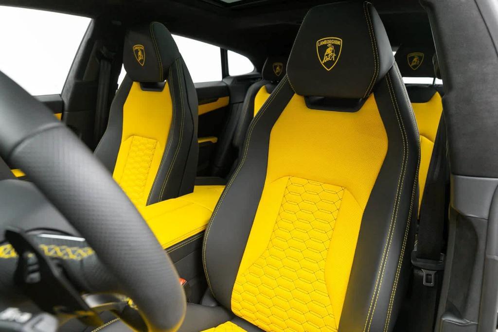 used 2022 Lamborghini Urus car, priced at $241,988