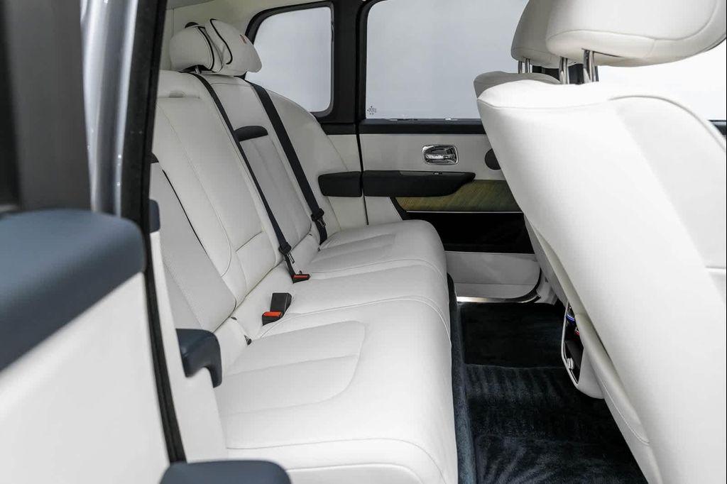 new 2025 Rolls-Royce Cullinan car, priced at $454,150