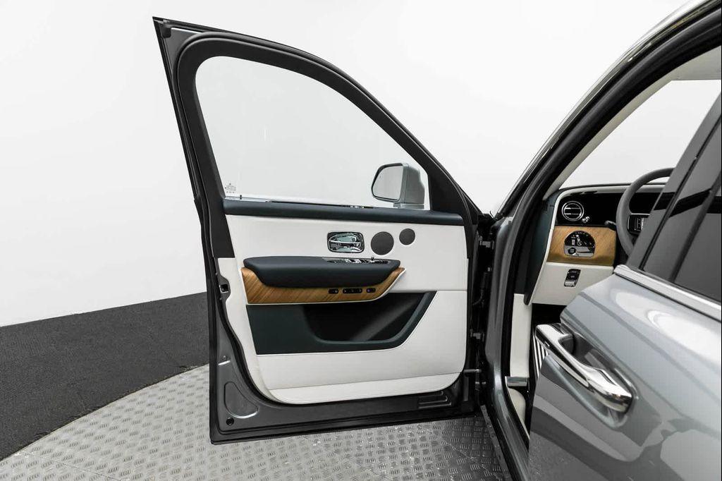 new 2025 Rolls-Royce Cullinan car, priced at $454,150