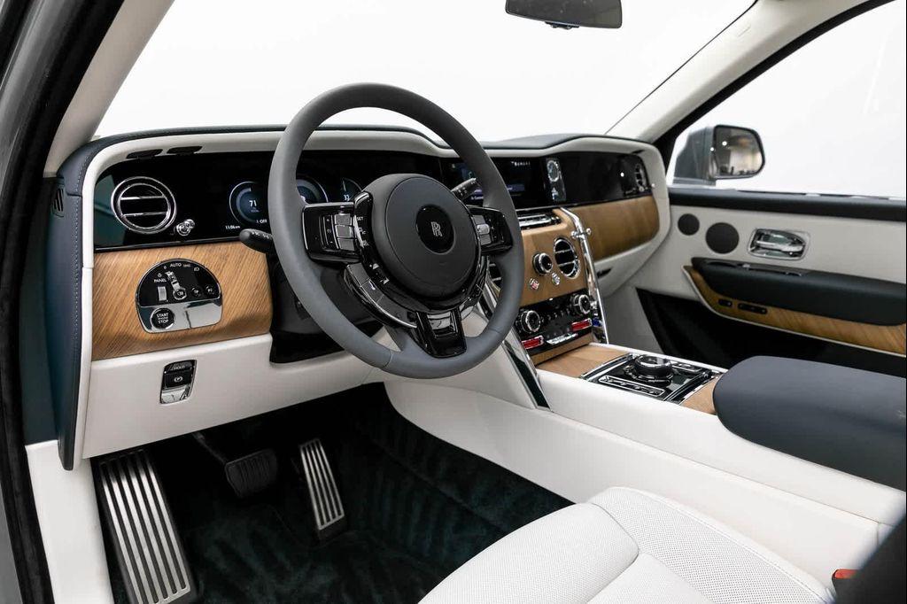new 2025 Rolls-Royce Cullinan car, priced at $454,150