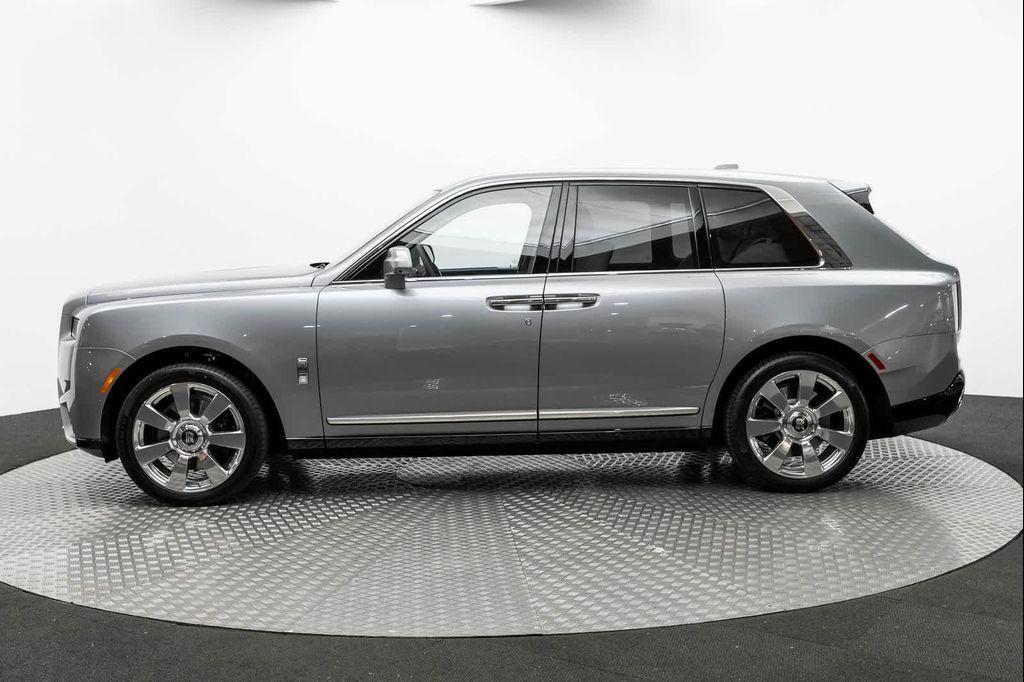 new 2025 Rolls-Royce Cullinan car, priced at $454,150
