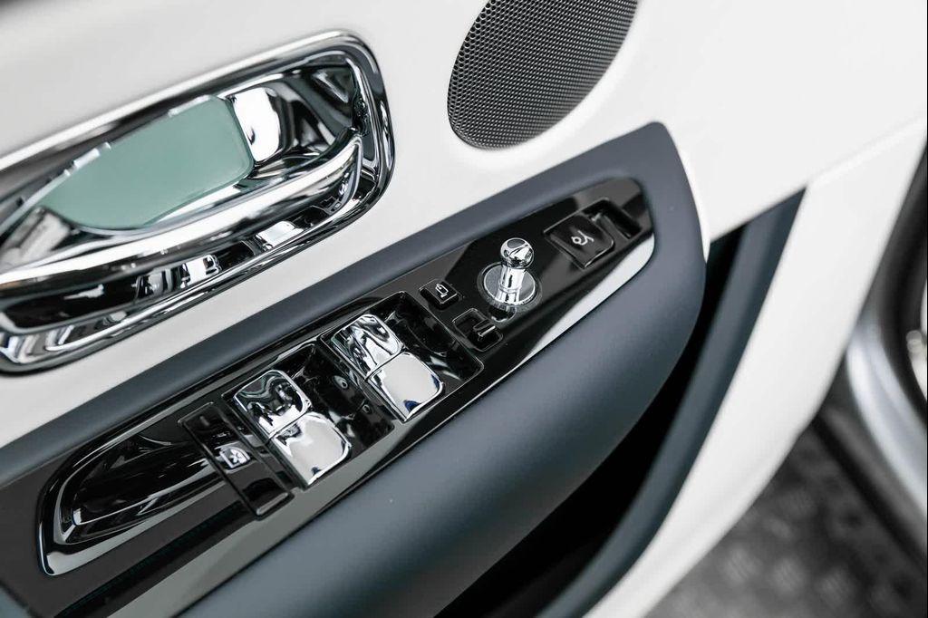 new 2025 Rolls-Royce Cullinan car, priced at $454,150