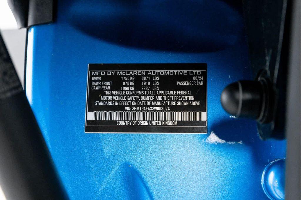 new 2025 McLaren Artura car, priced at $301,158