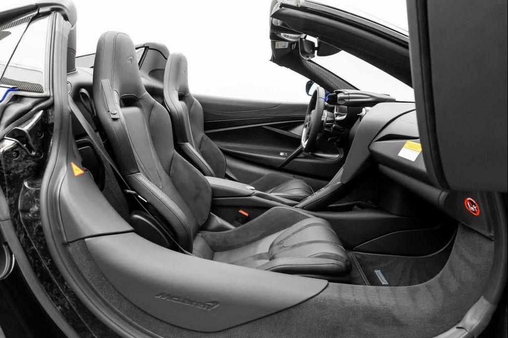 new 2025 McLaren 750S car, priced at $497,930