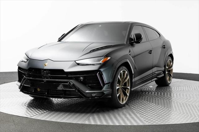 used 2023 Lamborghini Urus car, priced at $289,888