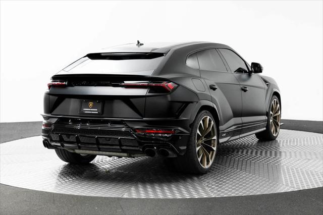 used 2023 Lamborghini Urus car, priced at $289,888