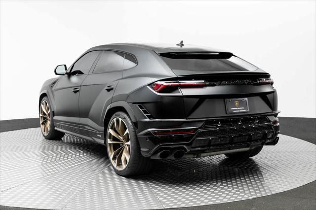 used 2023 Lamborghini Urus car, priced at $289,888