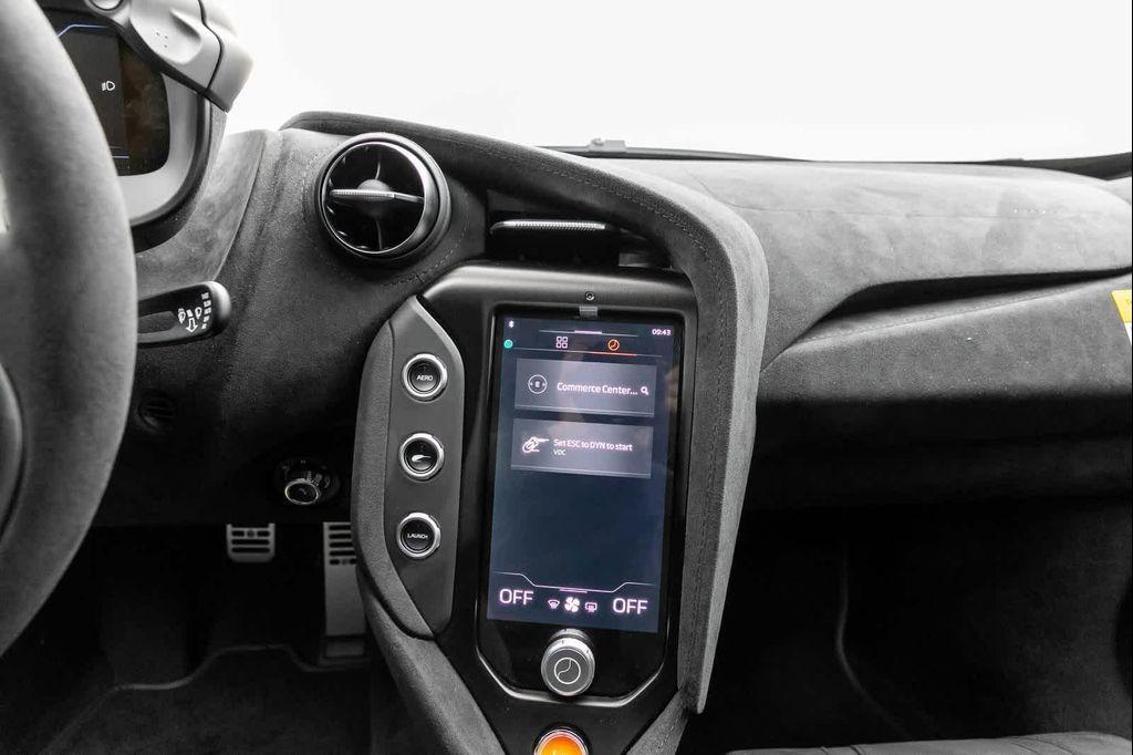 new 2025 McLaren 750S car, priced at $421,540