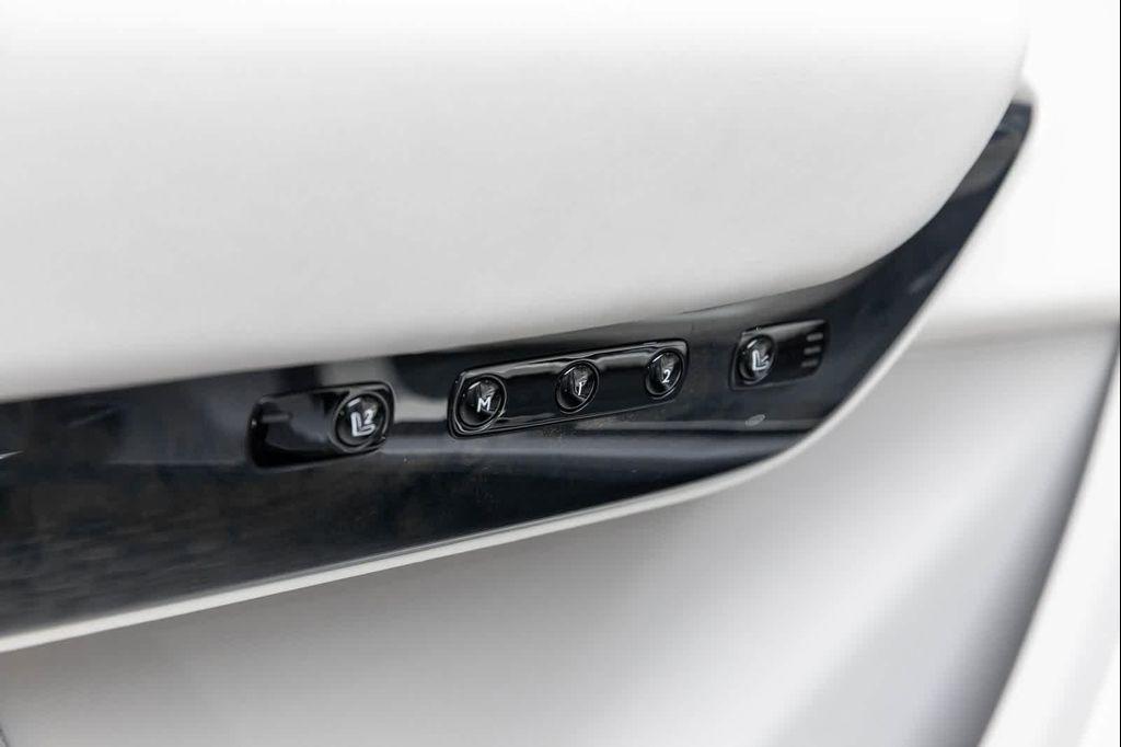 used 2022 Rolls-Royce Cullinan car, priced at $274,995