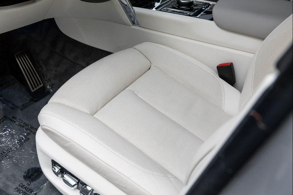 used 2022 Rolls-Royce Cullinan car, priced at $274,995