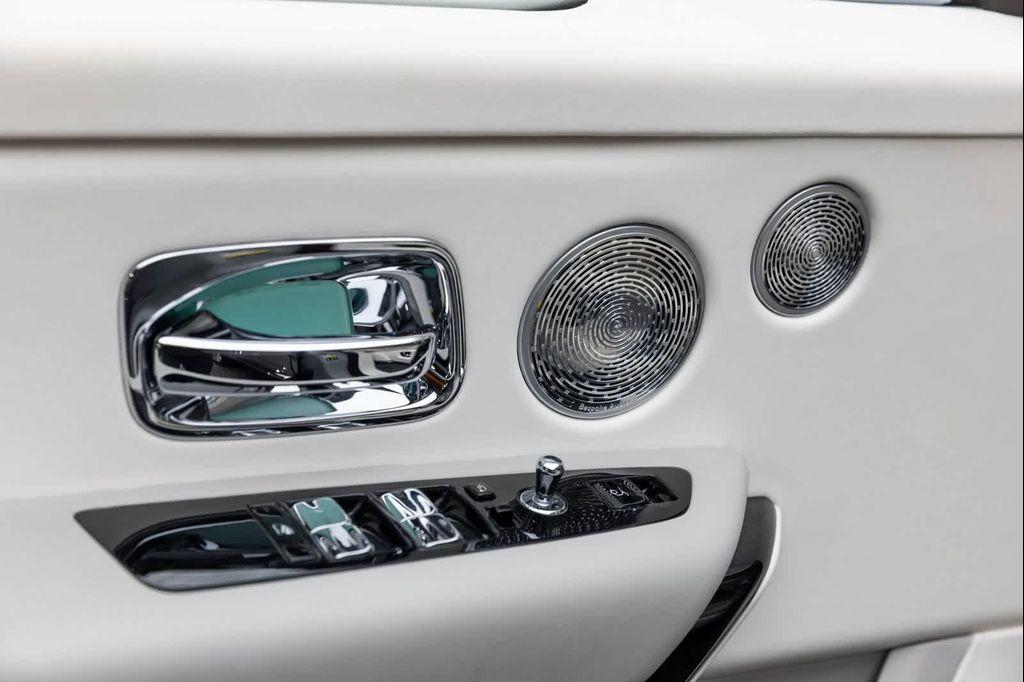 used 2022 Rolls-Royce Cullinan car, priced at $274,995