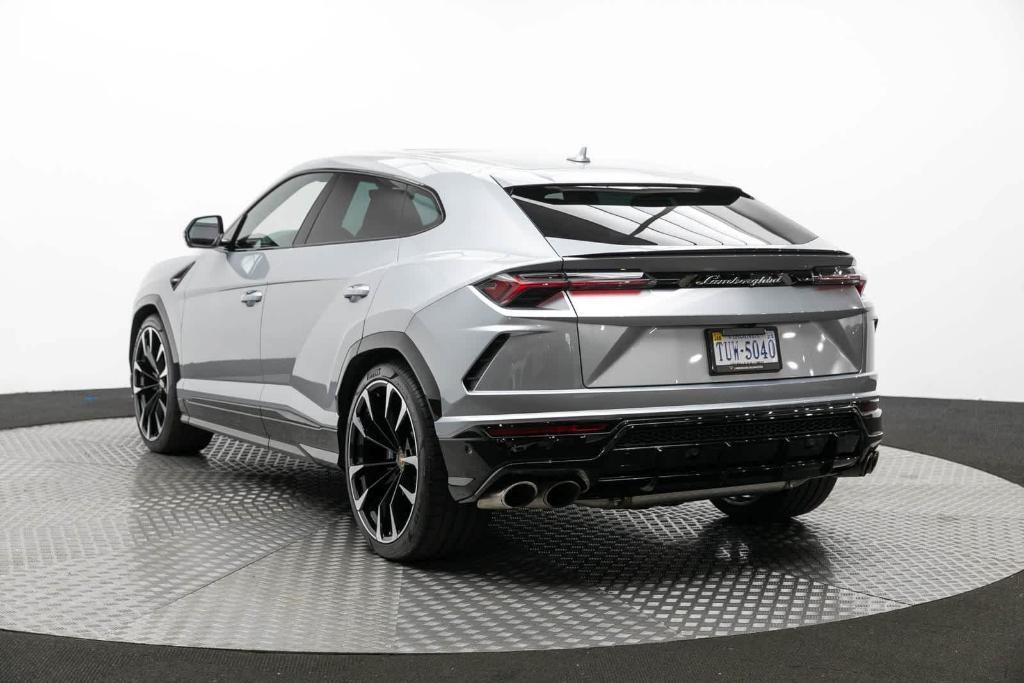 used 2022 Lamborghini Urus car, priced at $261,888