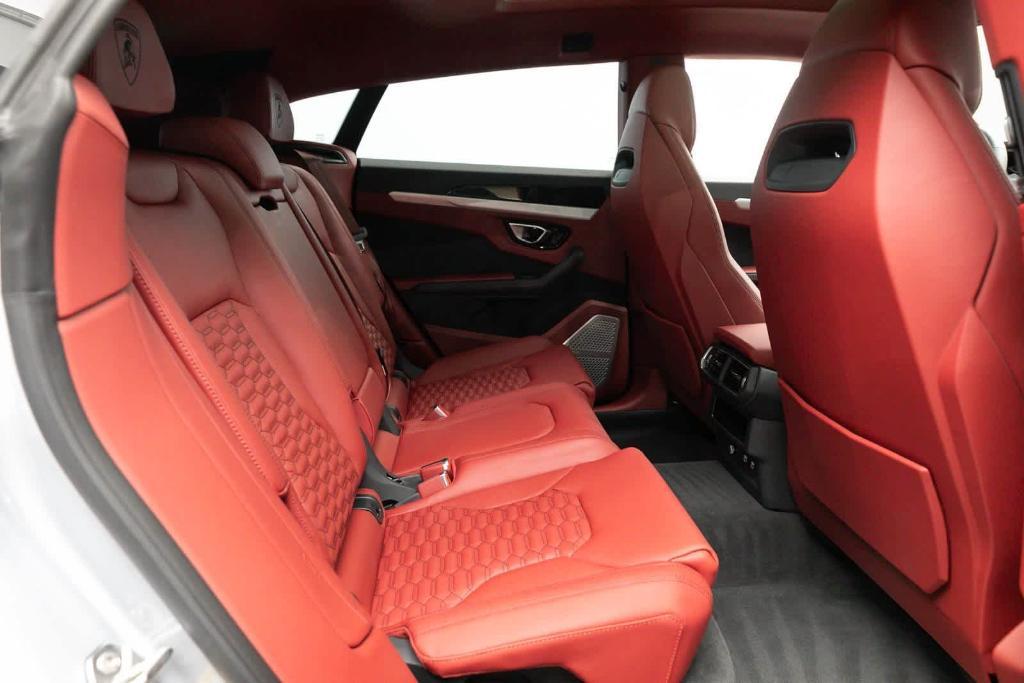 used 2022 Lamborghini Urus car, priced at $261,888