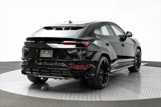 used 2023 Lamborghini Urus car, priced at $256,985