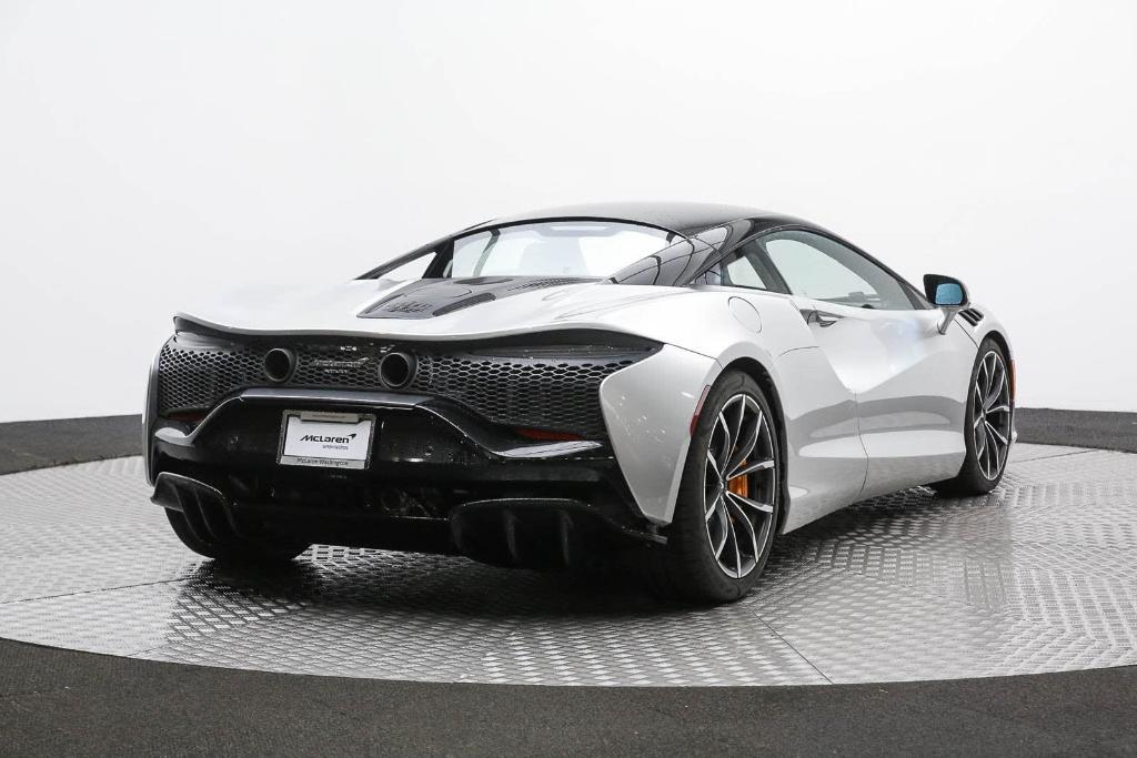 new 2023 McLaren Artura car, priced at $279,675