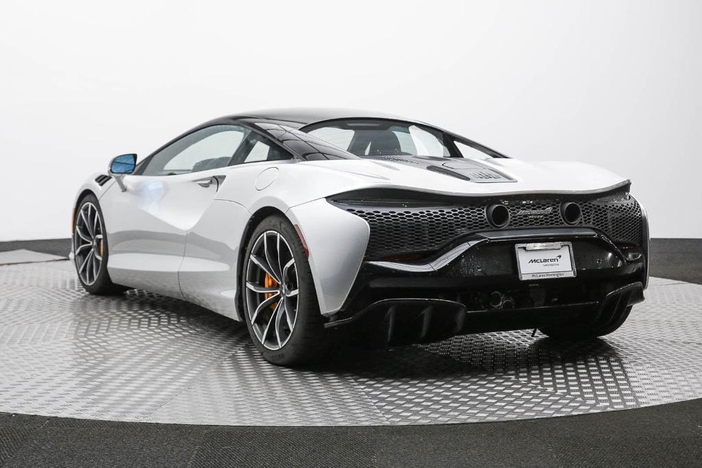 new 2023 McLaren Artura car, priced at $279,675