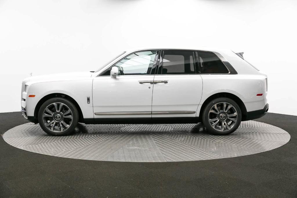 new 2024 Rolls-Royce Cullinan car, priced at $448,775