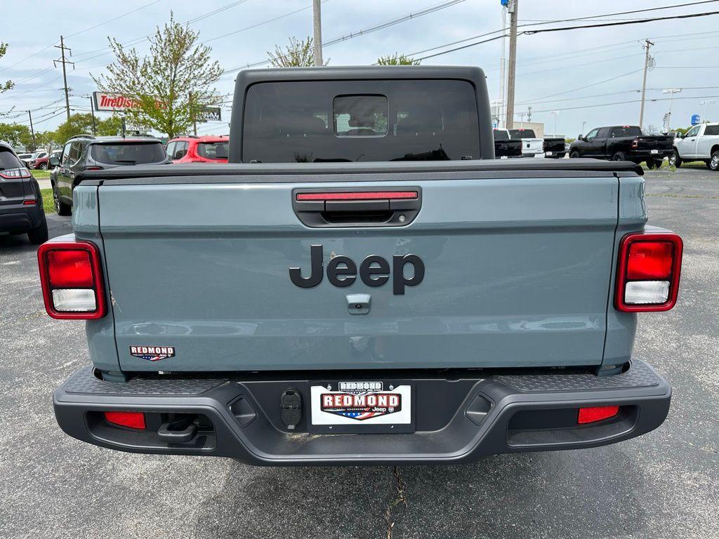 new 2024 Jeep Gladiator car, priced at $41,900