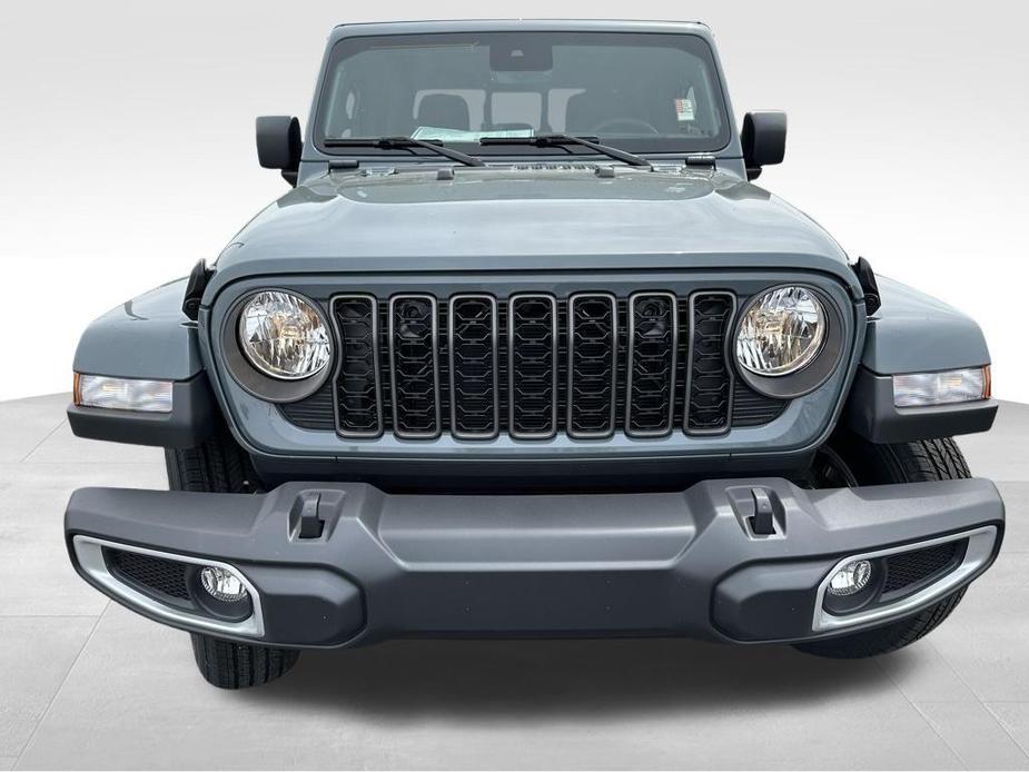 new 2024 Jeep Gladiator car, priced at $48,400