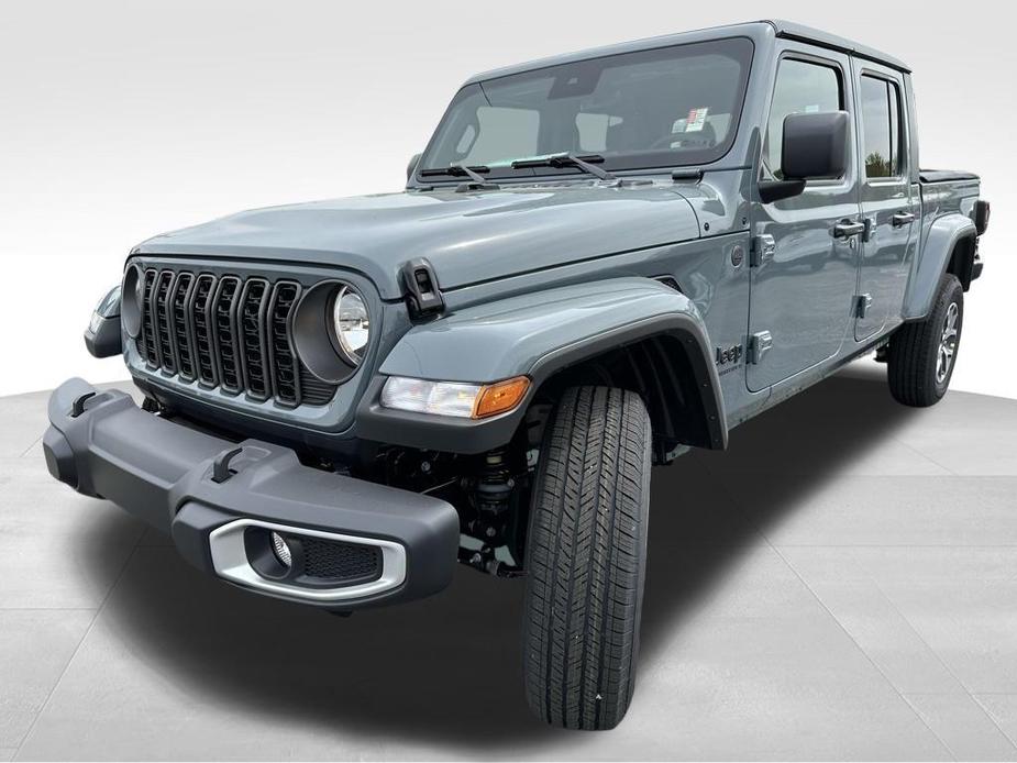 new 2024 Jeep Gladiator car, priced at $48,400