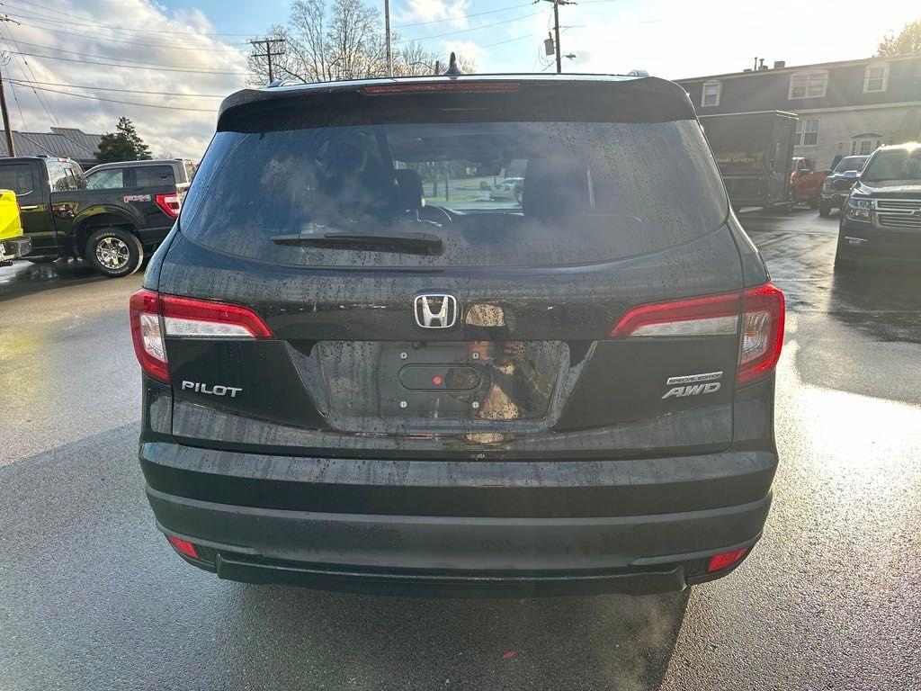 used 2022 Honda Pilot car, priced at $26,500