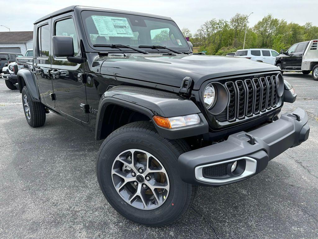 new 2024 Jeep Gladiator car, priced at $47,672