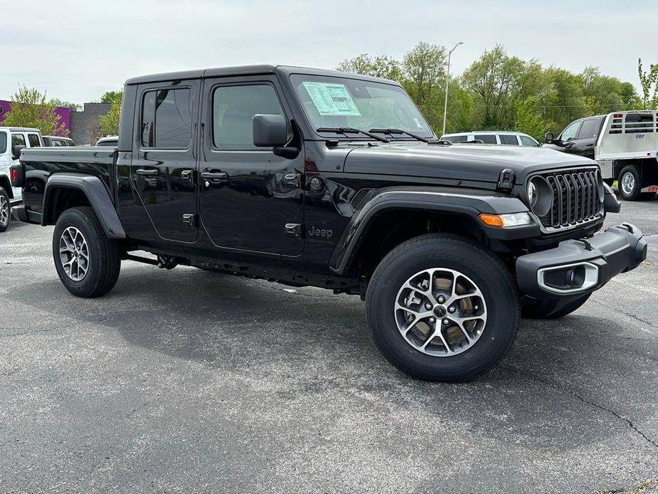 new 2024 Jeep Gladiator car, priced at $47,672