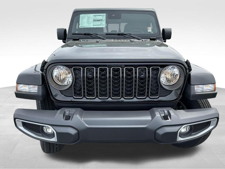 new 2024 Jeep Gladiator car, priced at $44,500