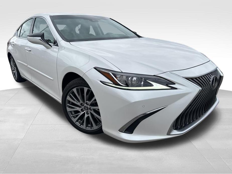 used 2019 Lexus ES 350 car, priced at $31,900